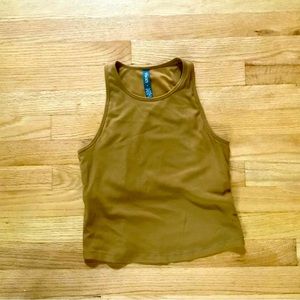 COPY - Vuori Mudra Plyo Tank Dark Golden Heather